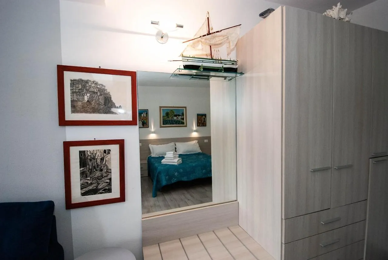 Dal Comandante By Arbaspaa Manarola Apartment